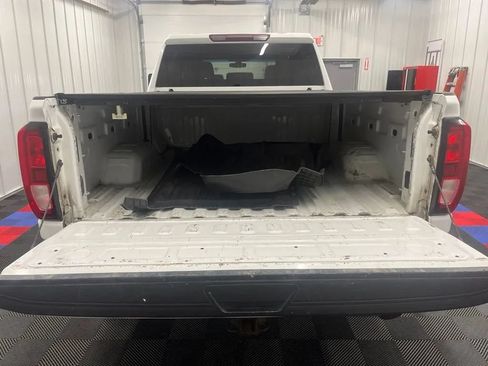 Used 2020 GMC Sierra 2500 SLE w/ SLE Convenience Package AWD/4WD image 4