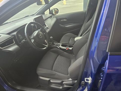Used 2023 Toyota Corolla SE w/ SE Premium Package FWD image 6