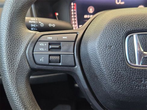 Used 2023 Honda Accord EX image 19