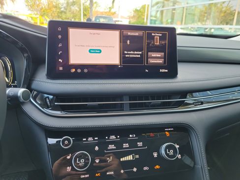 Certified 2026 INFINITI QX60 Luxe w/ Cargo Package image 19