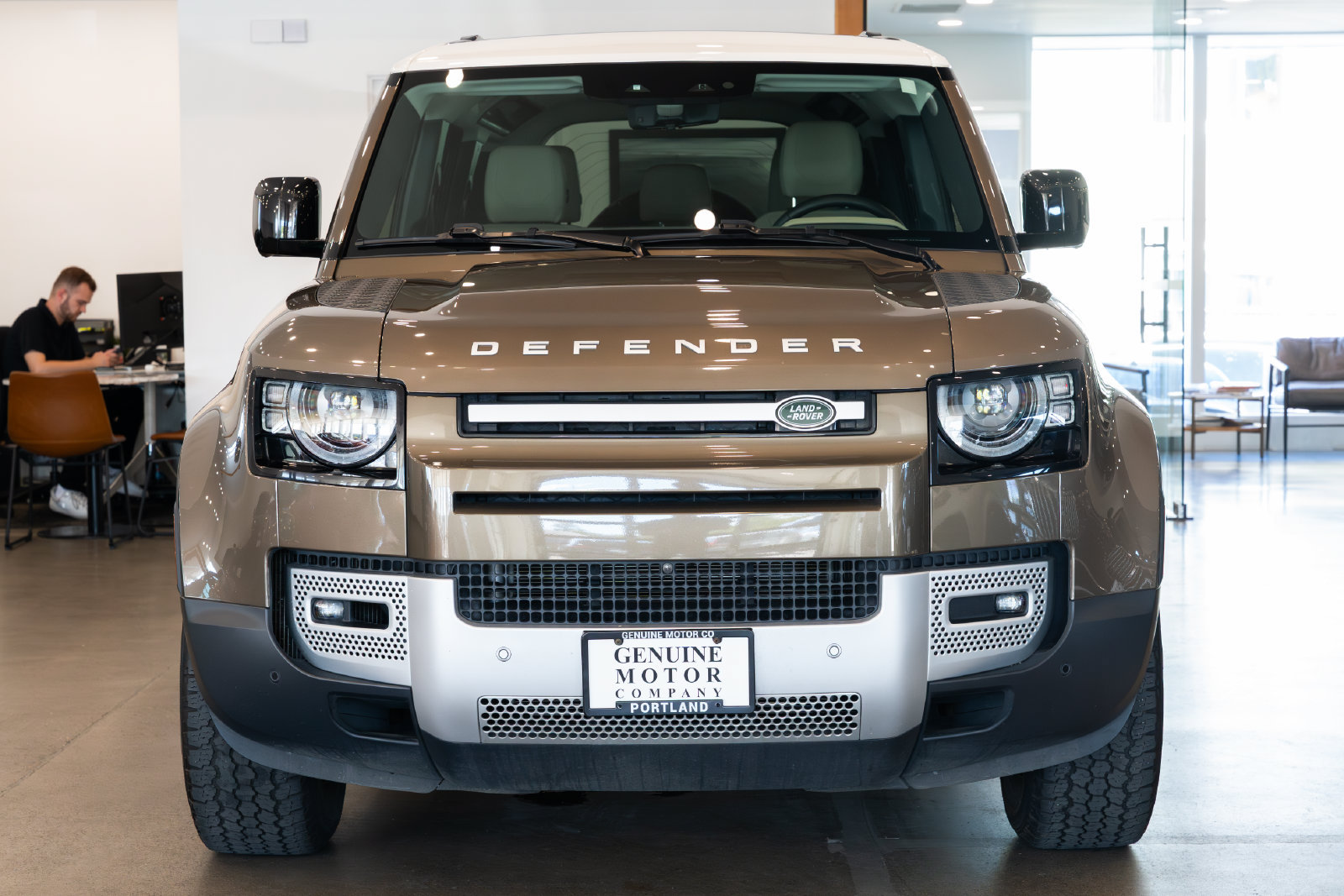 Used 2024 Land Rover Defender 110 S AWD/4WD image 2