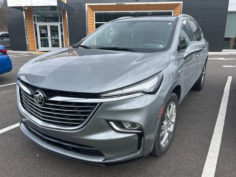 Used 2024 Buick Enclave Premium w/ Experience Buick Package image 3