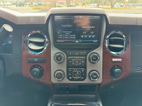 Used 2014 Ford F250 King Ranch w/ King Ranch w/Chrome Package image 19