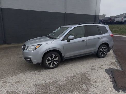 Used 2018 Subaru Forester 2.5i Premium image 3
