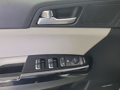 Used 2017 Kia Sportage SX FWD image 37