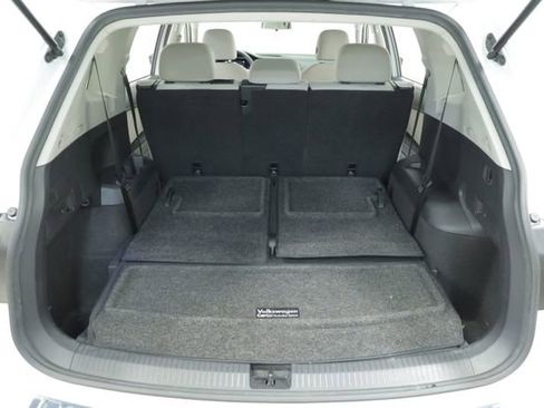 Certified 2022 Volkswagen Tiguan S image 34