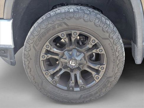 Used 2022 Chevrolet Silverado 2500 LTZ w/ LTZ Plus Package AWD/4WD image 10