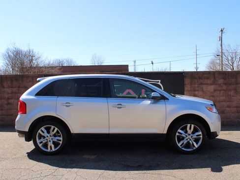 Used 2014 Ford Edge Limited w/ Equipment Group 301A AWD/4WD image 5