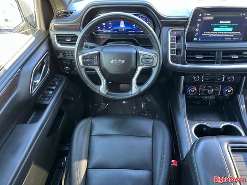 Used 2023 Chevrolet Tahoe Z71 w/ Luxury Package AWD/4WD image 16