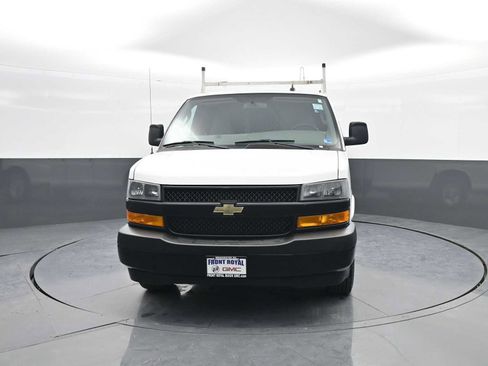 Used 2020 Chevrolet Express 2500 image 3