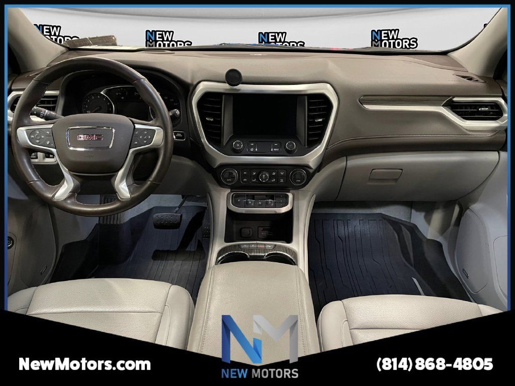 Used 2023 GMC Acadia SLT w/ Preferred Package AWD/4WD image 10
