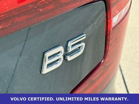 Certified 2024 Volvo S60 B5 Plus FWD image 12