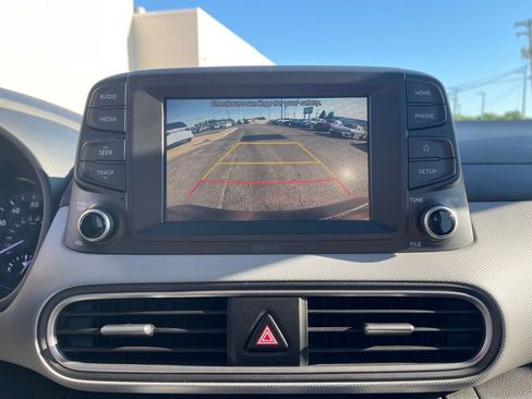 Used 2020 Hyundai Kona SE AWD/4WD image 9