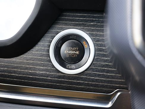 Used 2019 RAM 1500 Limited AWD/4WD image 34
