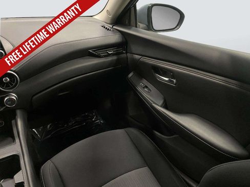 Used 2024 Nissan Sentra SV FWD image 23