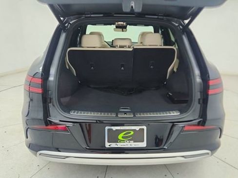 Used 2025 Genesis Electrified GV70 Advanced w/ Prestige Package image 14
