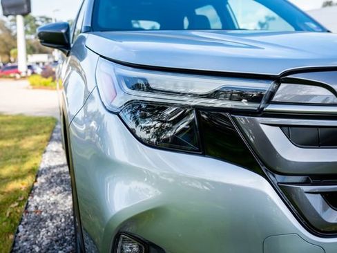 Certified 2025 Subaru Forester Limited w/ Popular Package #2 image 20