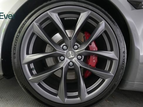 Used 2022 Tesla Model S AWD/4WD image 19
