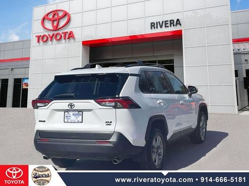 Used 2024 Toyota RAV4 XLE w/ Convenience Package AWD/4WD image 7