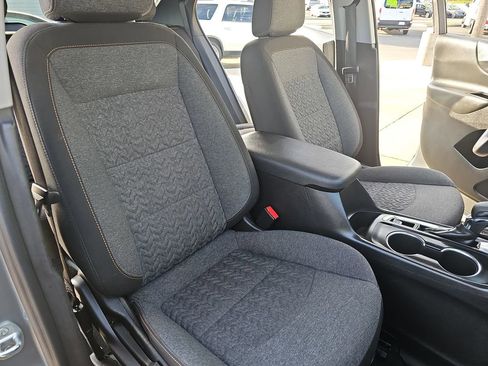 Used 2023 Chevrolet Equinox LT image 11