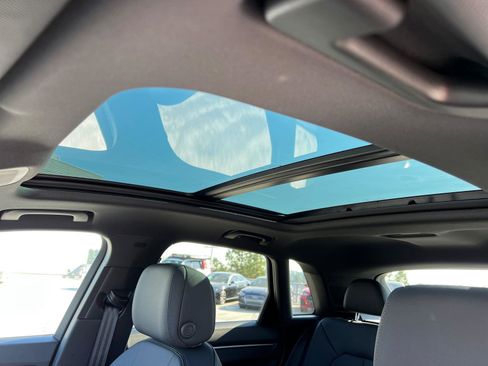 New 2025 Audi Q3 2.0T Premium image 25