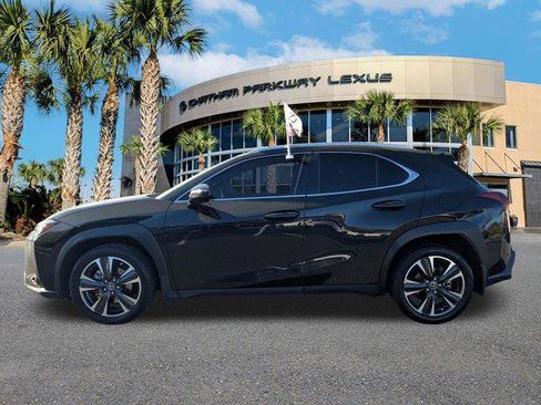 Certified 2024 Lexus UX 250h FWD image 7