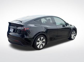 Used 2023 Tesla Model Y Long Range AWD/4WD video 3
