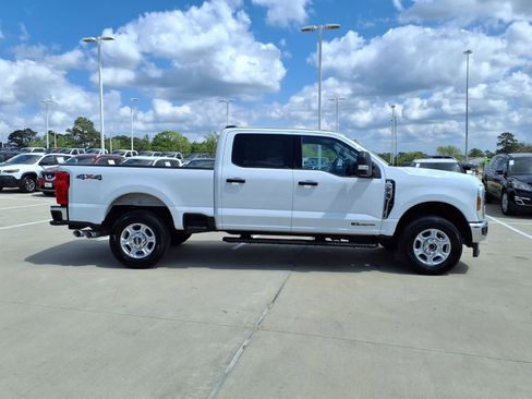 Used 2025 Ford F250 XLT AWD/4WD image 5