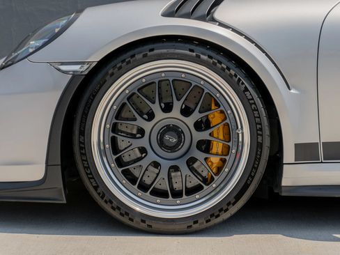 Used 2019 Porsche 911 GT3 RS RWD image 42