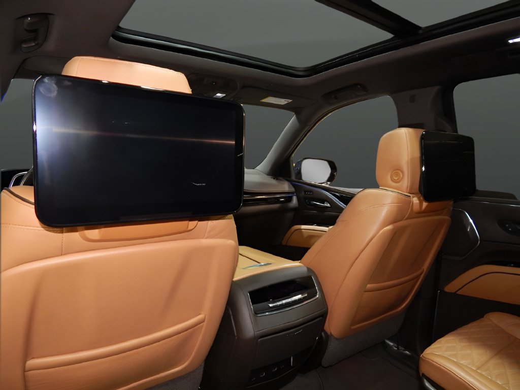 Used 2021 Cadillac Escalade ESV Sport AWD/4WD image 33
