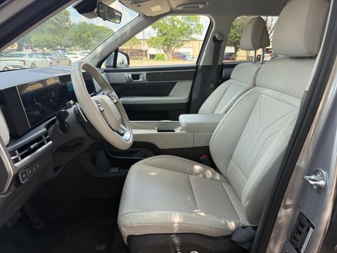 Used 2025 Hyundai Santa Fe SEL AWD/4WD image 29