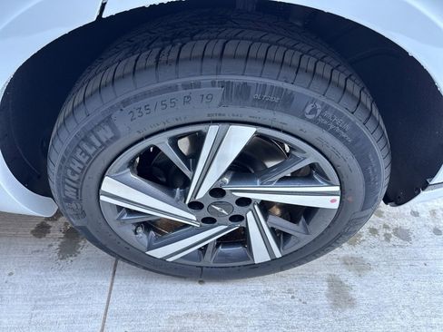 New 2026 Genesis GV70 3.5T Sport Advanced image 19