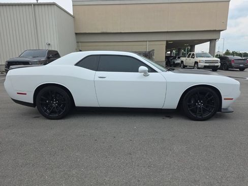 Used 2020 Dodge Challenger R/T Scat Pack w/ T/A Package RWD image 4