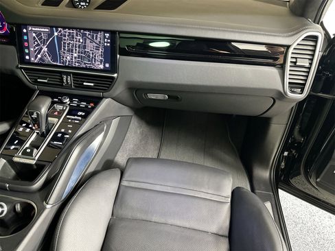 Certified 2023 Porsche Cayenne Turbo S image 30