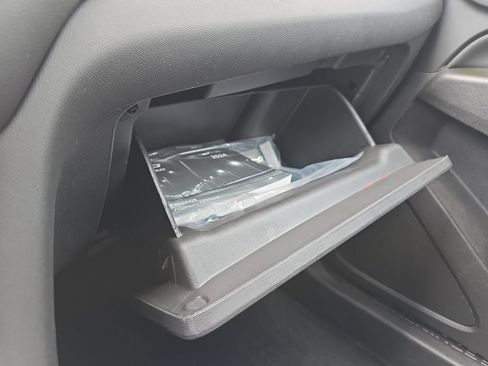 Used 2024 Chevrolet Equinox LT FWD image 31