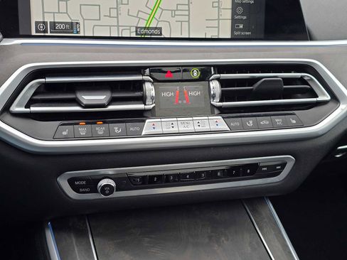 Used 2022 BMW X5 xDrive45e image 25