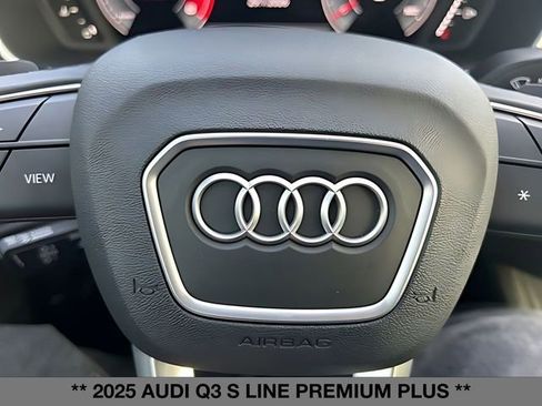 Certified 2025 Audi Q3 2.0T Premium Plus w/ Premium Plus Package image 25