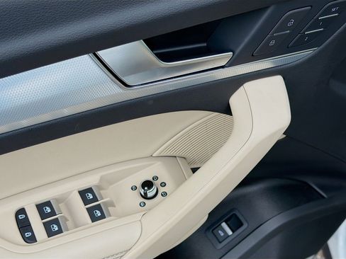 Used 2025 Audi Q5 2.0T Premium Plus image 23