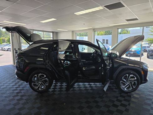 New 2026 Hyundai Tucson Limited AWD/4WD image 17