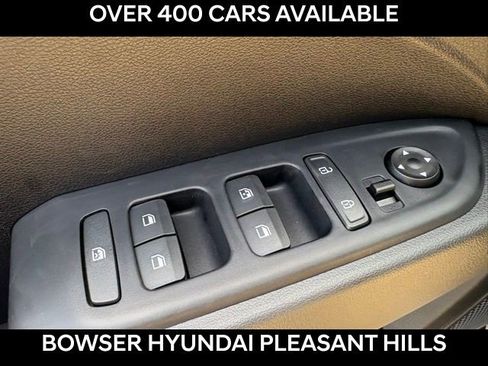 New 2026 Hyundai Venue SEL FWD image 7