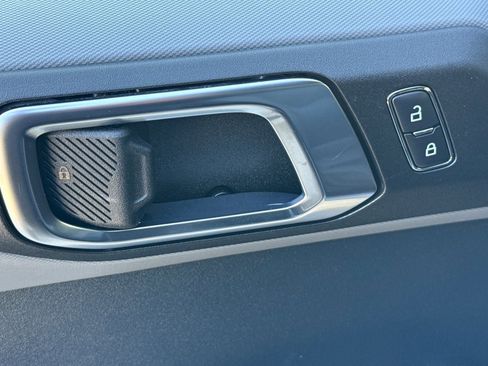 Used 2024 Ford Bronco Black Diamond image 12