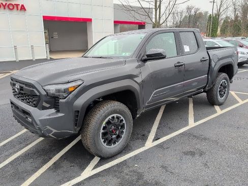 New 2025 Toyota Tacoma TRD Off-Road image 7