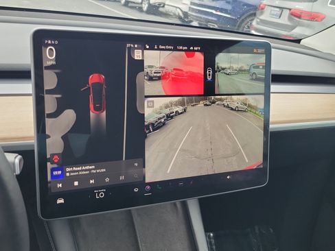 Used 2023 Tesla Model Y Performance AWD/4WD image 28