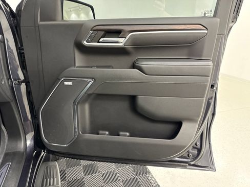 Used 2023 GMC Sierra 1500 SLT w/ SLT Premium Package AWD/4WD image 36