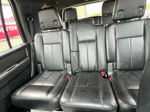Used 2015 Ford Expedition XLT w/ Equipment Group 201A image 25