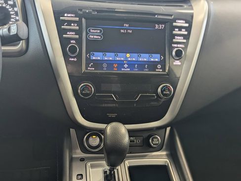 Used 2019 Nissan Murano S image 16