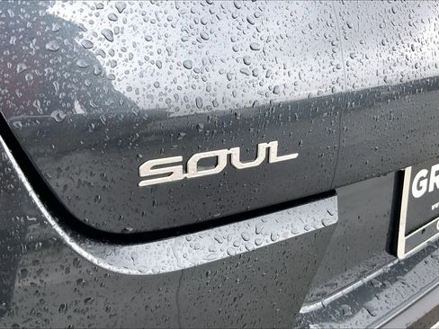 Used 2024 Kia Soul LX w/ Option Group 015 image 28