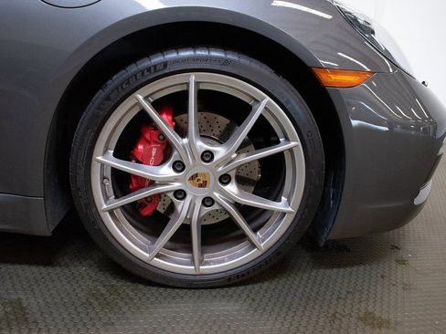 Certified 2018 Porsche 718 Cayman S image 15