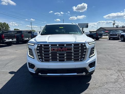 Certified 2025 GMC Yukon Denali AWD/4WD image 8