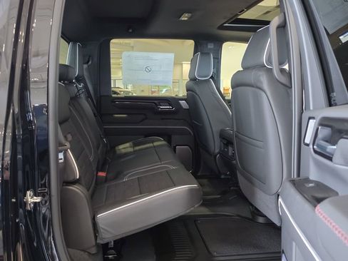 New 2026 GMC Sierra 2500 AT4X w/ LPO, Black Badging Package AWD/4WD image 29